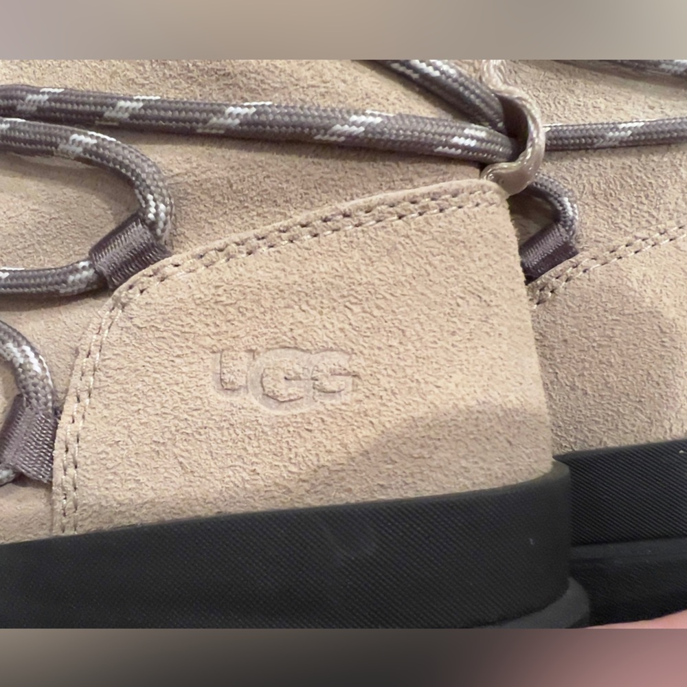 Ugg Brisbane Lace Up Platform boots - Picture 10 of 12